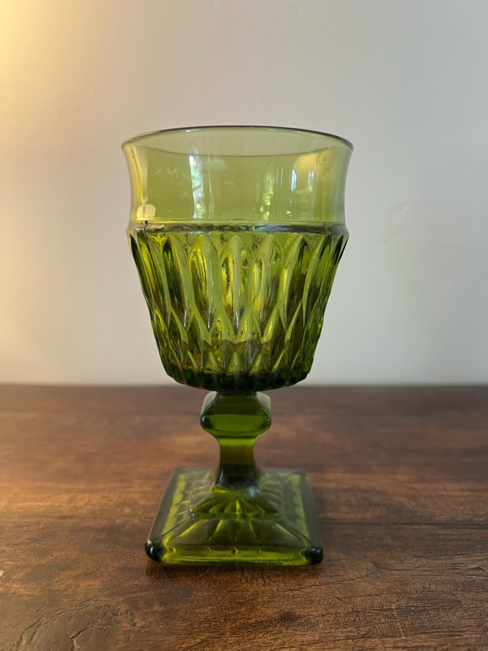 Set of 6 Indiana Glass Mt Vernon Avocado Green Goblets | Vintage Footed Glasses - Picture 3 of 6